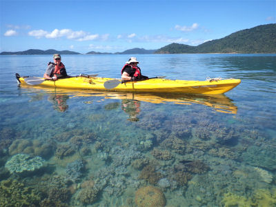 Salty Dog Kayak - Guests over Coral